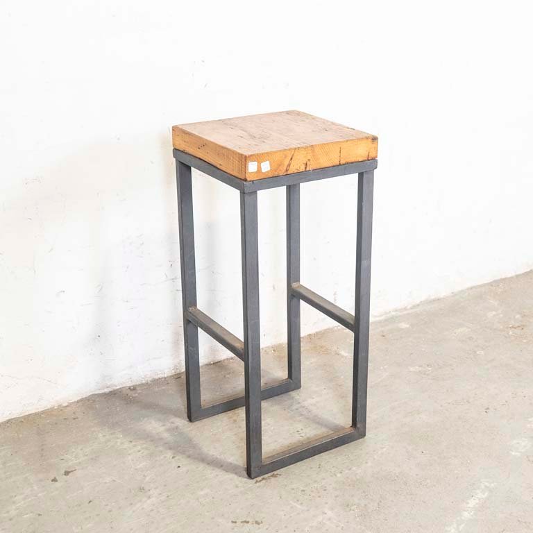 Item 2094306 - Image 1