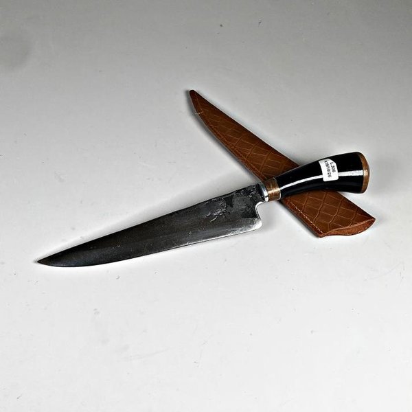 Cuchillo de Acero con Cabo y Vaina, Hoja de 22 cm