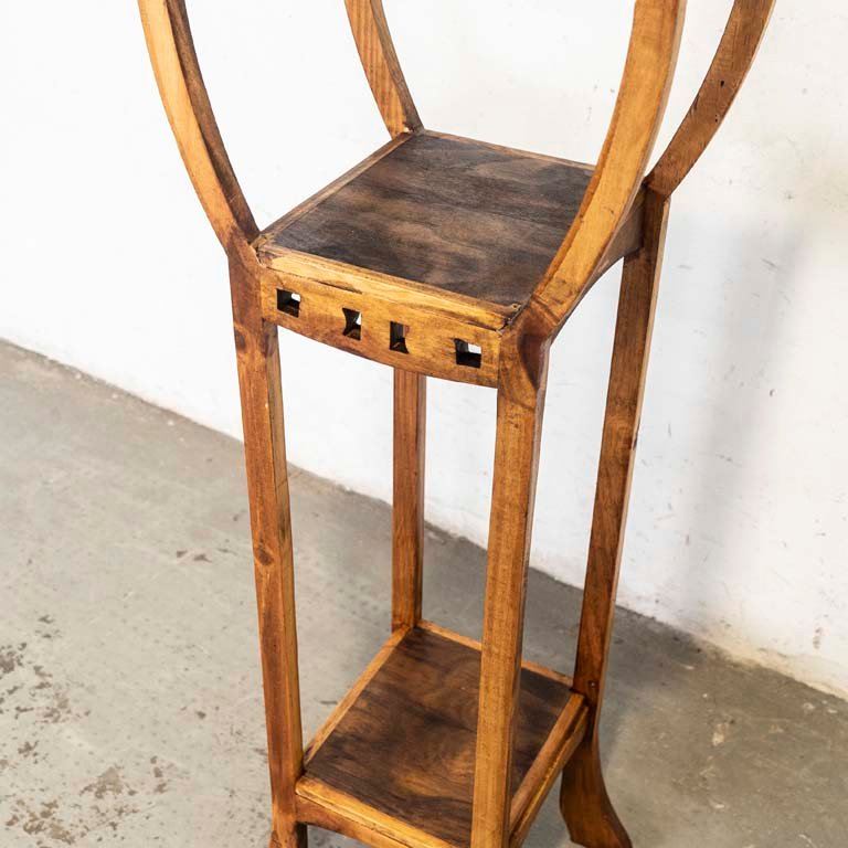 Pedestal de madera estilo art nouveau en buen estado - imagen 2