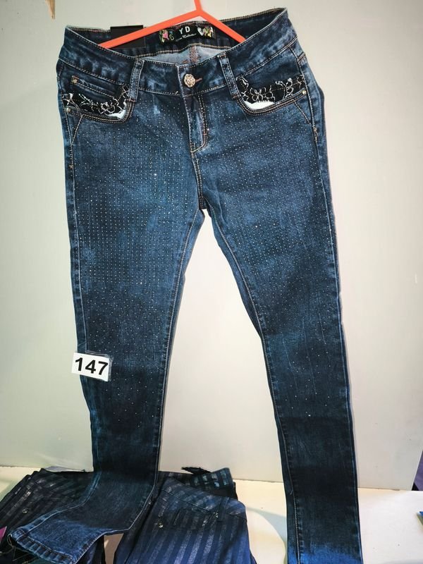 Lote de 6 Pantalones de Jean para Dama - imagen 1