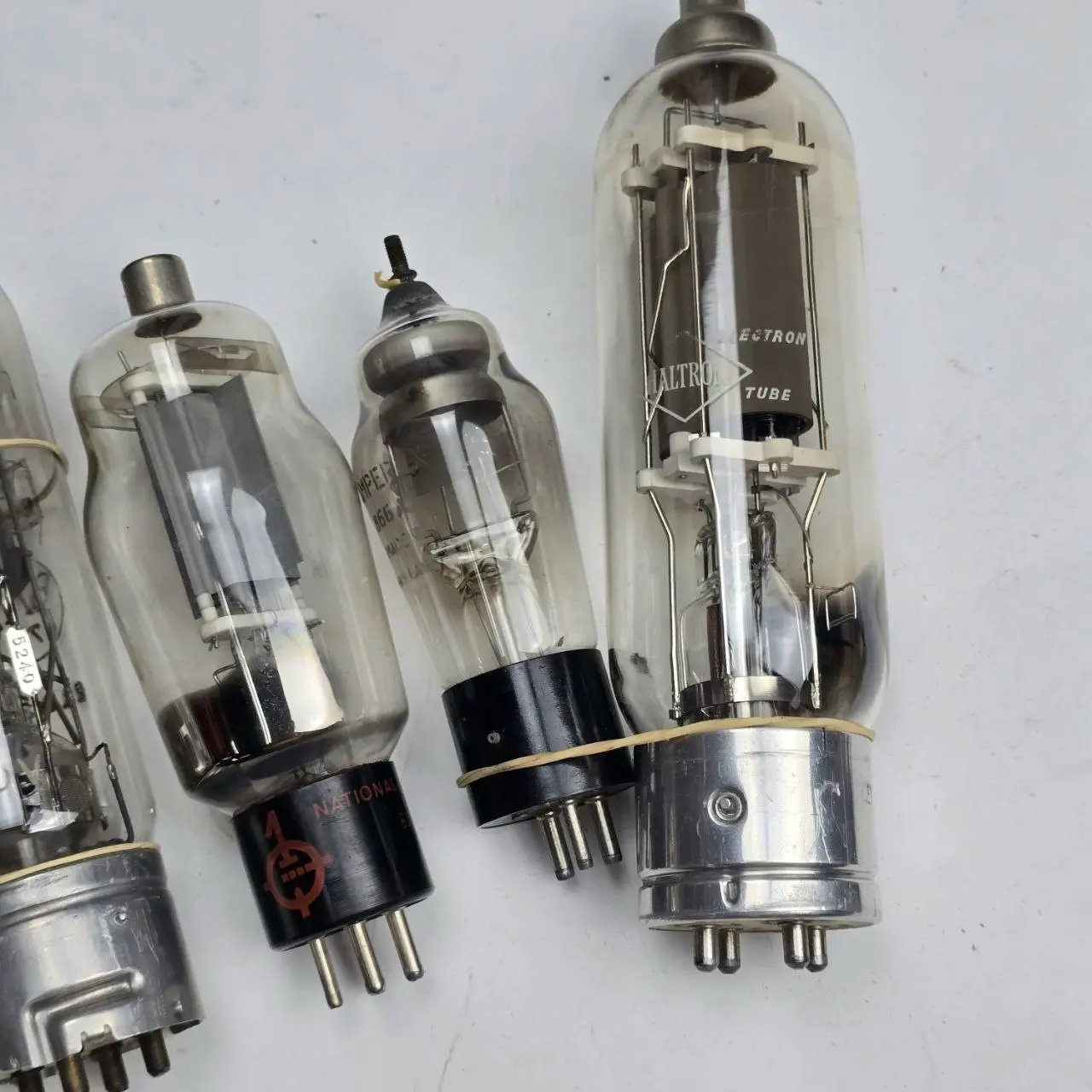 Item lote-35-valvulas-varias-x5 - Image 2