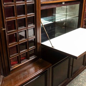 Mueble Modular Estilo Español con Puertas y Cajones - imagen 3