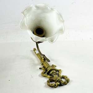 Aplique de Bronce con Tulipa Blanca Estilo Clásico - imagen 2