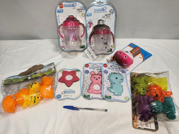 Lote de 9 Artículos para Bebé: Vasos, Mordillos y Sonajeros en Blíster