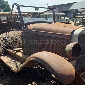 Automóvil Antiguo Clásico Ruedas Grandes Descapotable - imagen 2