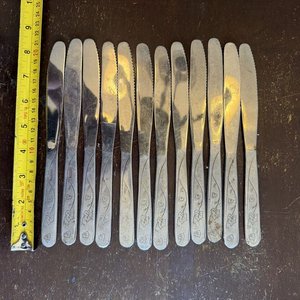 Juego de 11 Cuchillos de Mesa Eiko Inox con Diseño de Hojas - imagen 2