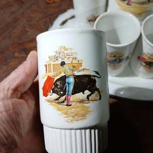 Juego de Jarra y Vasos con Bandeja Enlozado Estilo Tauromaquia - imagen 2