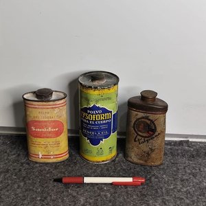 Lote anterior: Lote de 3 latas antiguas de polvos para el cuerpo