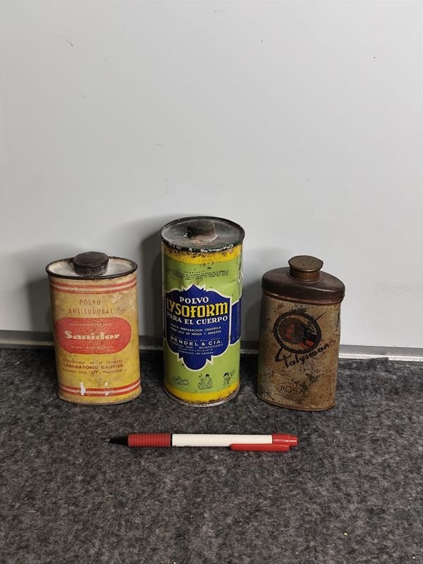 Lote de 3 latas antiguas de polvos para el cuerpo