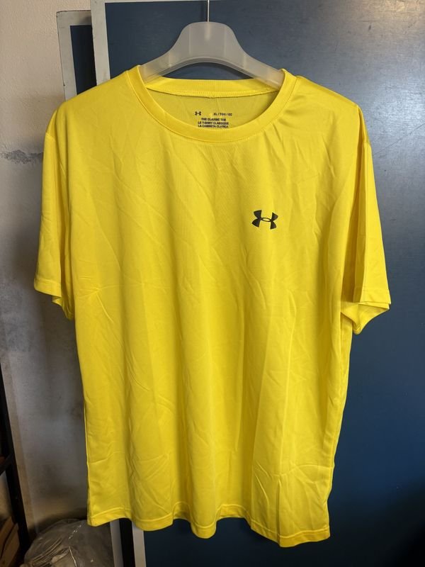 6 Camisetas Deportivas Amarillas Talle XL Under Armour