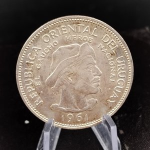 Moneda de Plata Uruguaya 10 Pesos "Gaucho" 1961 - 12.5g - imagen 5