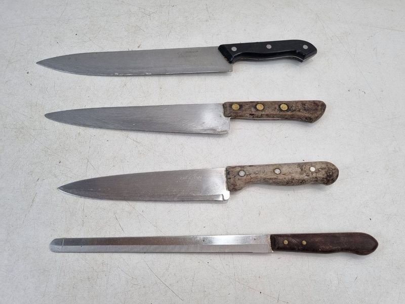 Set de 4 Cuchillos de Cocina Tramontina Acero Inoxidable con Mangos de Madera y Baquelita