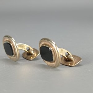 Prendedor Cruz Floral y Gemelos AMD Bañados en Oro con Onix - imagen 6