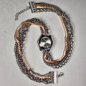 Reloj de Dama con Pulsera Doble Vuelta de Cadenas - imagen 1