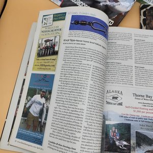 Lote de 4 Revistas de Pesca y Actividades al Aire Libre: Fish Alaska y Спортивный Турист - imagen 12