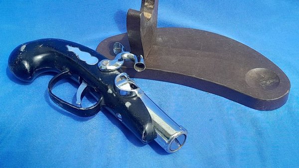 Encendedor Antiguo Forma de Trabuco con Base y Bolígrafo
