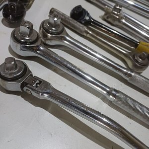 Lote de 30 Llaves de Cricket con Detalles de Uso - imagen 5