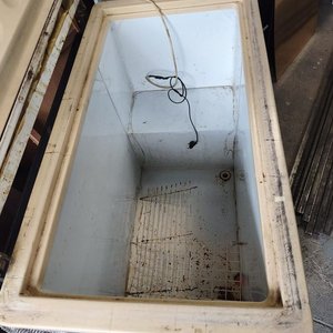 Freezer Gafa Horizontal Funcionando con Bisagras Rotas - imagen 2