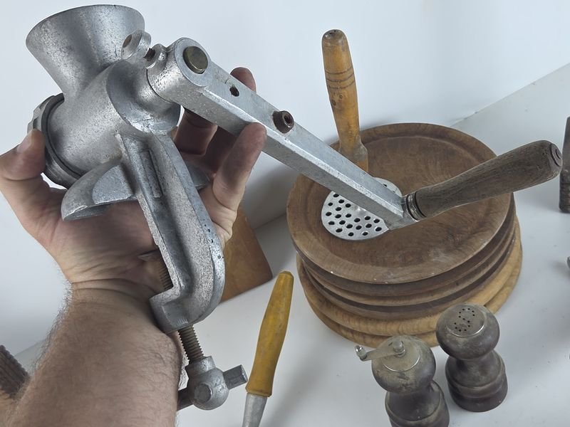 Gran lote de artículos en madera y aluminio para la cocina - imagen 12