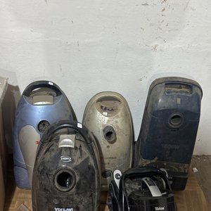 Lote siguiente: Aspiradoras Varias Marcas y Modelos