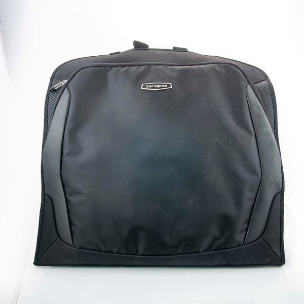 Bolso para Trajes Samsonite Negro con Múltiples Reparticiones