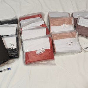 Lote anterior: Lote de 20 Billeteras de Eco Cuero en Colores Surtidos