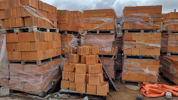 Lote de Ladrillos y Materiales de Construcción - imagen 1