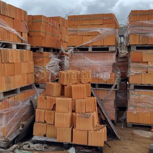 Lote de Ladrillos y Materiales de Construcción - imagen 1