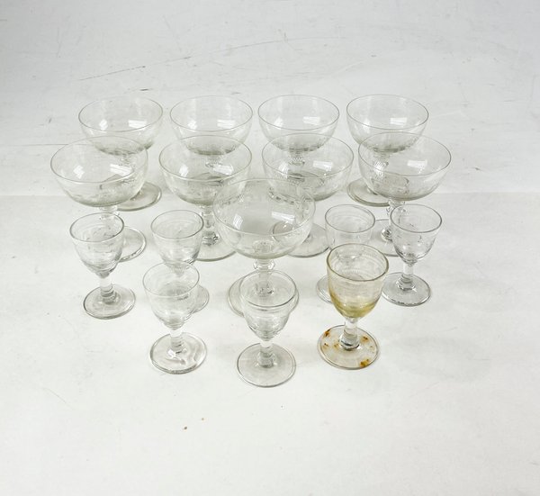 Colección de vasos para licor y decoración en cerámica