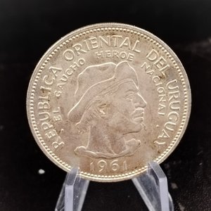 Moneda de Plata Uruguaya 10 Pesos "Gaucho" 1961 - 12.5g - imagen 4
