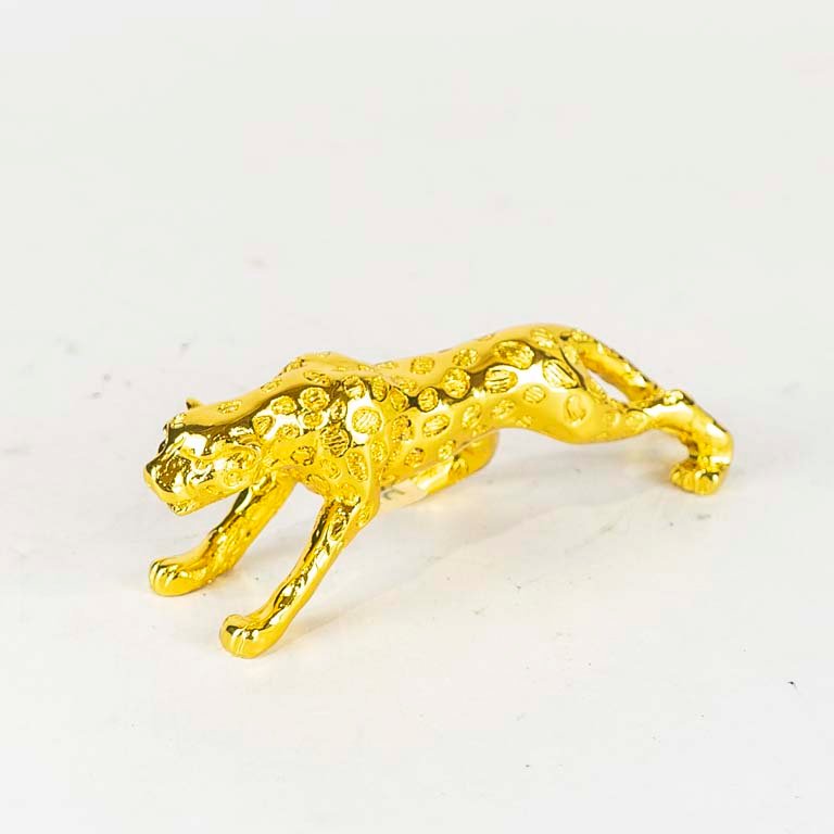 Lote siguiente: Figura de Leopardo de Pasta en Oro
