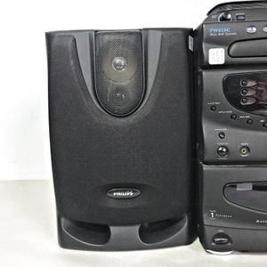 Equipo de Audio Philips FW650C Mini Hi-Fi System con Doble Casetera y Parlantes - imagen 4
