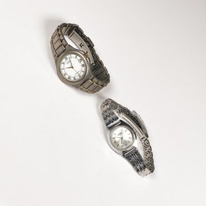 Lote anterior: Dos Relojes Citizen de Pulsera para Dama y Caballero con Mallas Metálicas
