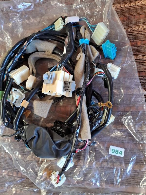 Arnés de cables con conectores
