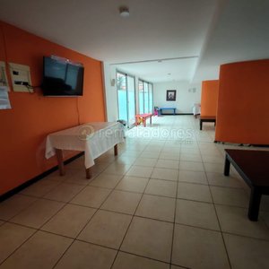 Mobiliario de Sala de Espera y Oficina - imagen 2