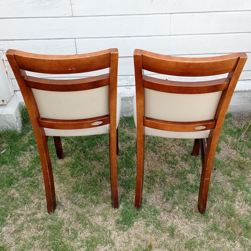 Cuatro sillas de bar de Delfino Álvarez - imagen 4