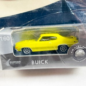 Dos Autos a Escala 1/60: Audi y Buick Die Cast - imagen 3