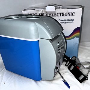 Heladera Portátil 12V para Auto, 7.5 Litros, Frío/Calor - imagen 2