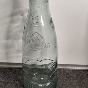 Botella Conmemorativa 80 Años Conaprole - imagen 4