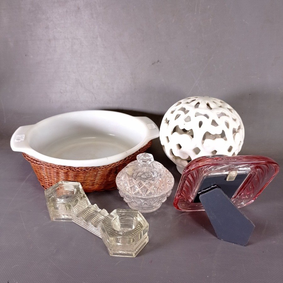Colección de artículos decorativos en cerámica y vidrio - imagen 2
