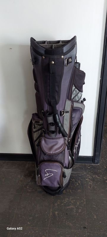 Bolsos para palos de golf en excelente estado - imagen 4