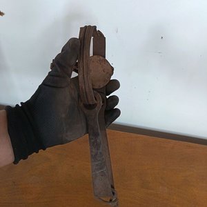 Trampa para Cazar Antigua de Metal con Cadena - imagen 7