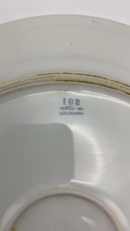 Plato pintado a mano industria uruguaya - imagen 2