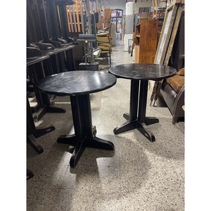 Par de Mesas de Bar Circulares de Madera Delfino Álvarez - imagen 1