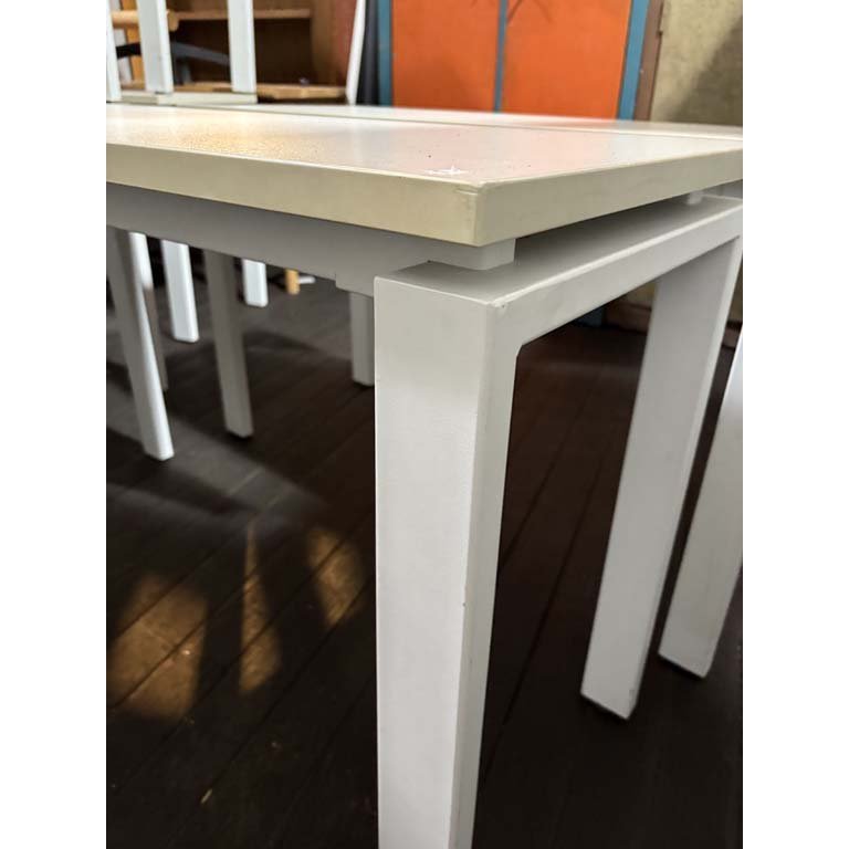 Item 2104714 - Image 1