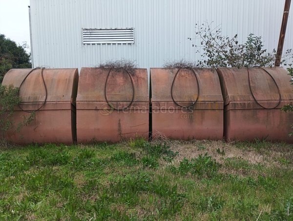 Lote de 4 Tanques de Fibra de Vidrio para Agua o Líquidos