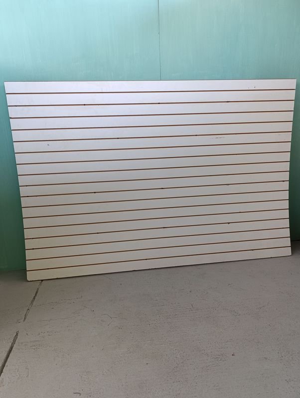 Lote anterior: Panel de madera ranurado para decoración