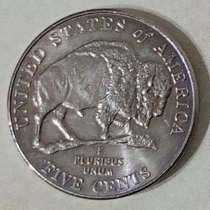 Lote anterior: Moneda Conmemorativa 5 Centavos Dólar EEUU "Jefferson Nickel" Bisonte 2005