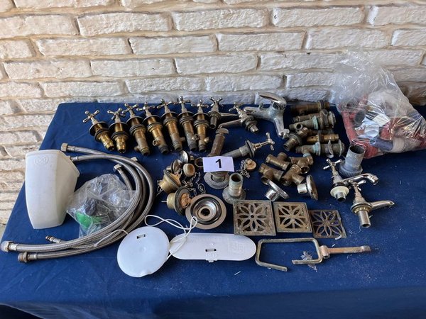 Plomerías y accesorios de plomería - imagen 1