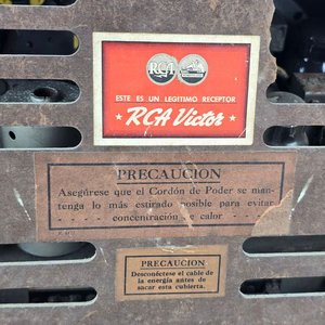 Radio Antigua RCA Victor de Madera Funcionando - imagen 7